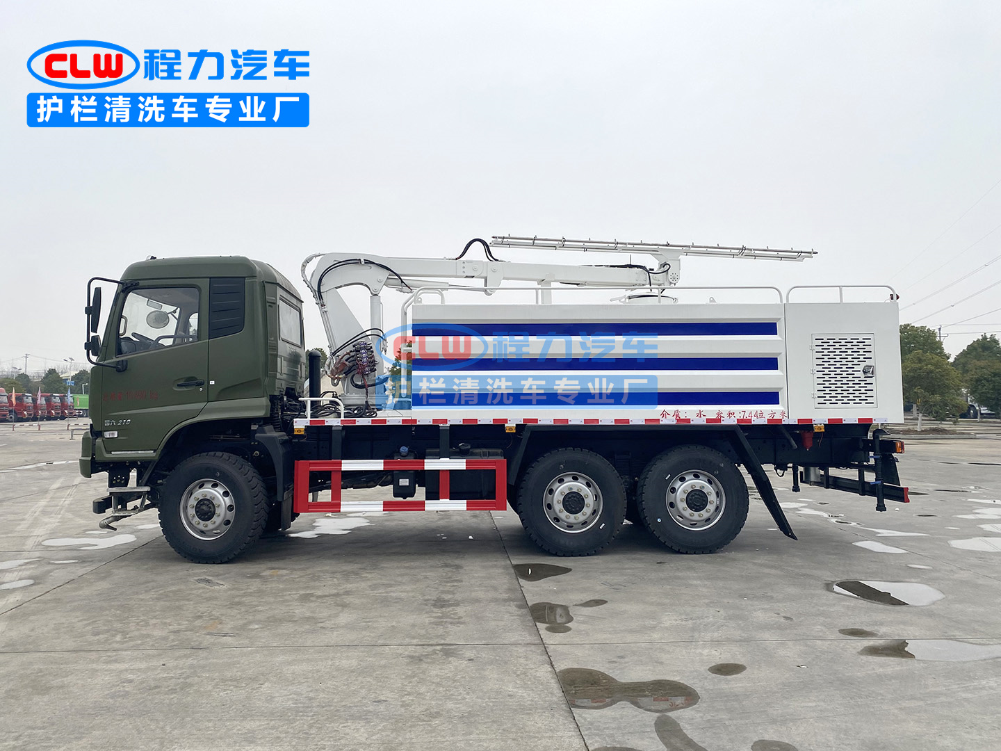 東風(fēng)天錦6驅(qū)越野光伏板清洗車